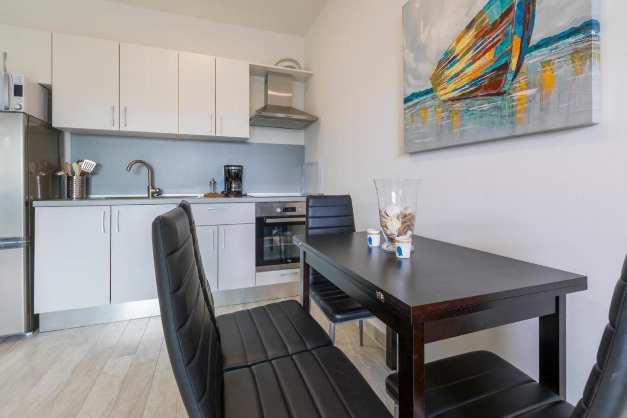 Mb Apartmani Crikvenica Exterior foto